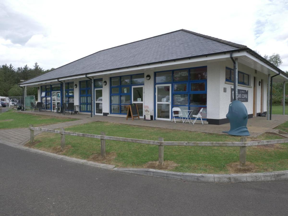 Vivienne Hotel Ballymoney Exterior photo